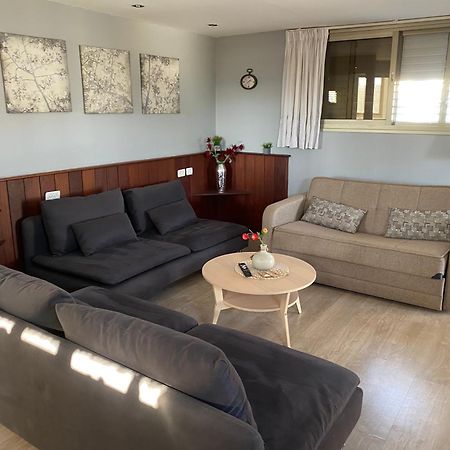 בין יער לים Shelomi Exterior foto