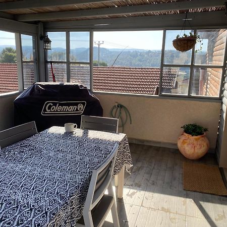 בין יער לים Shelomi Exterior foto