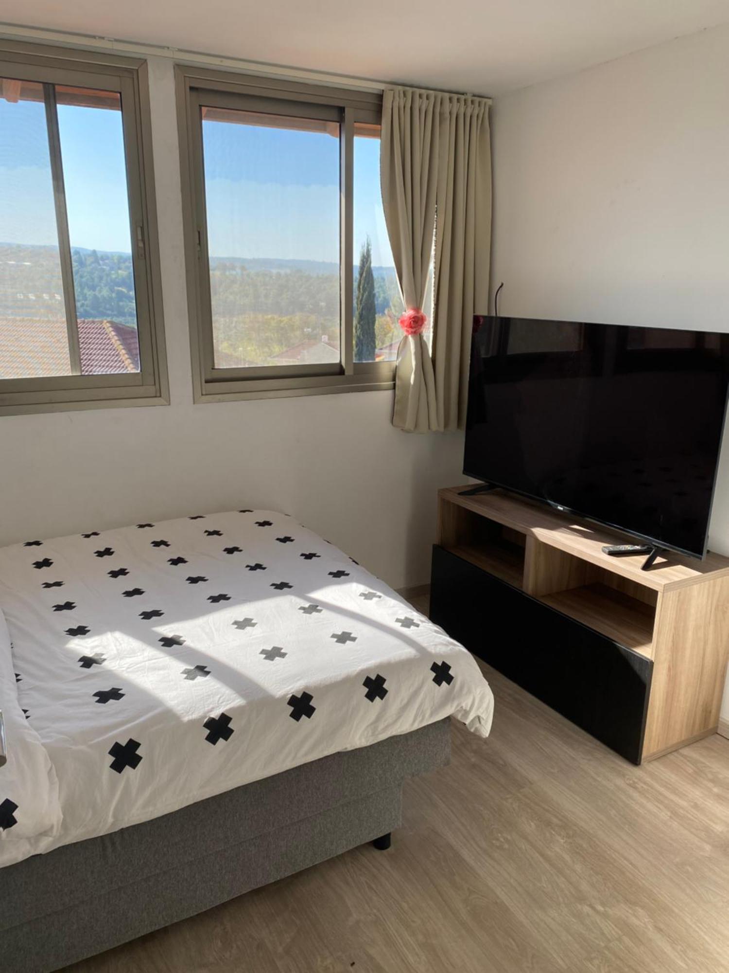 בין יער לים Shelomi Exterior foto