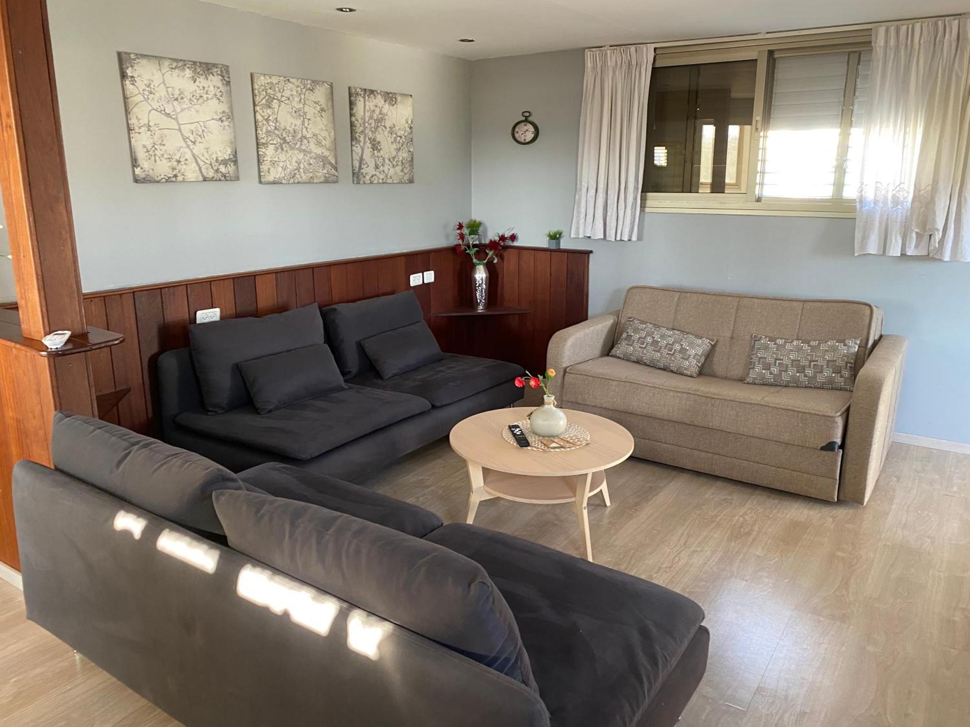 בין יער לים Shelomi Exterior foto